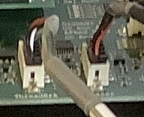 mainboard_plugs.png